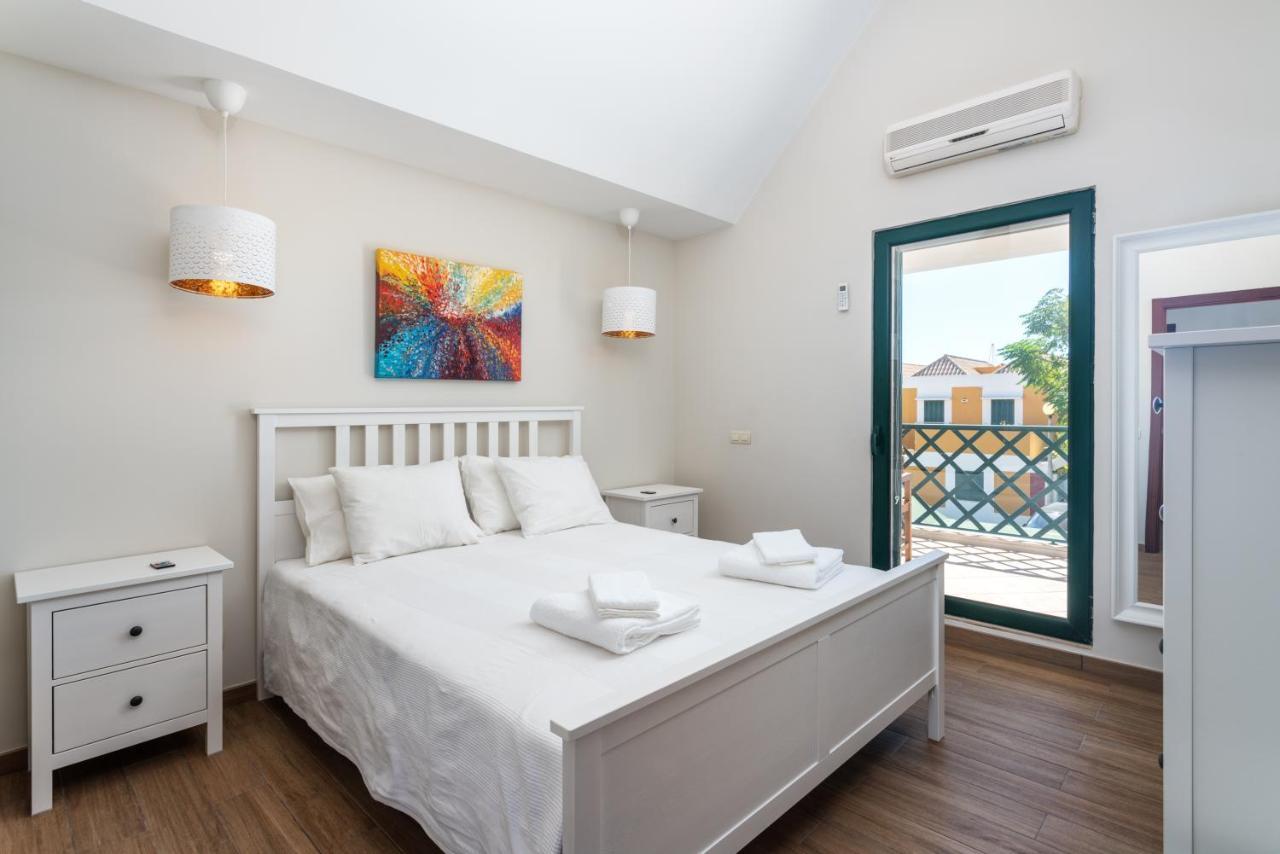 Holiday House In Elite Residential Area Of Фару Экстерьер фото